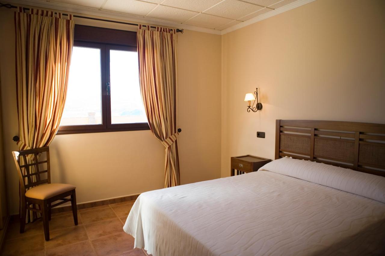 Hotel-Restaurante Cerrillo San Marcos Diezma المظهر الخارجي الصورة