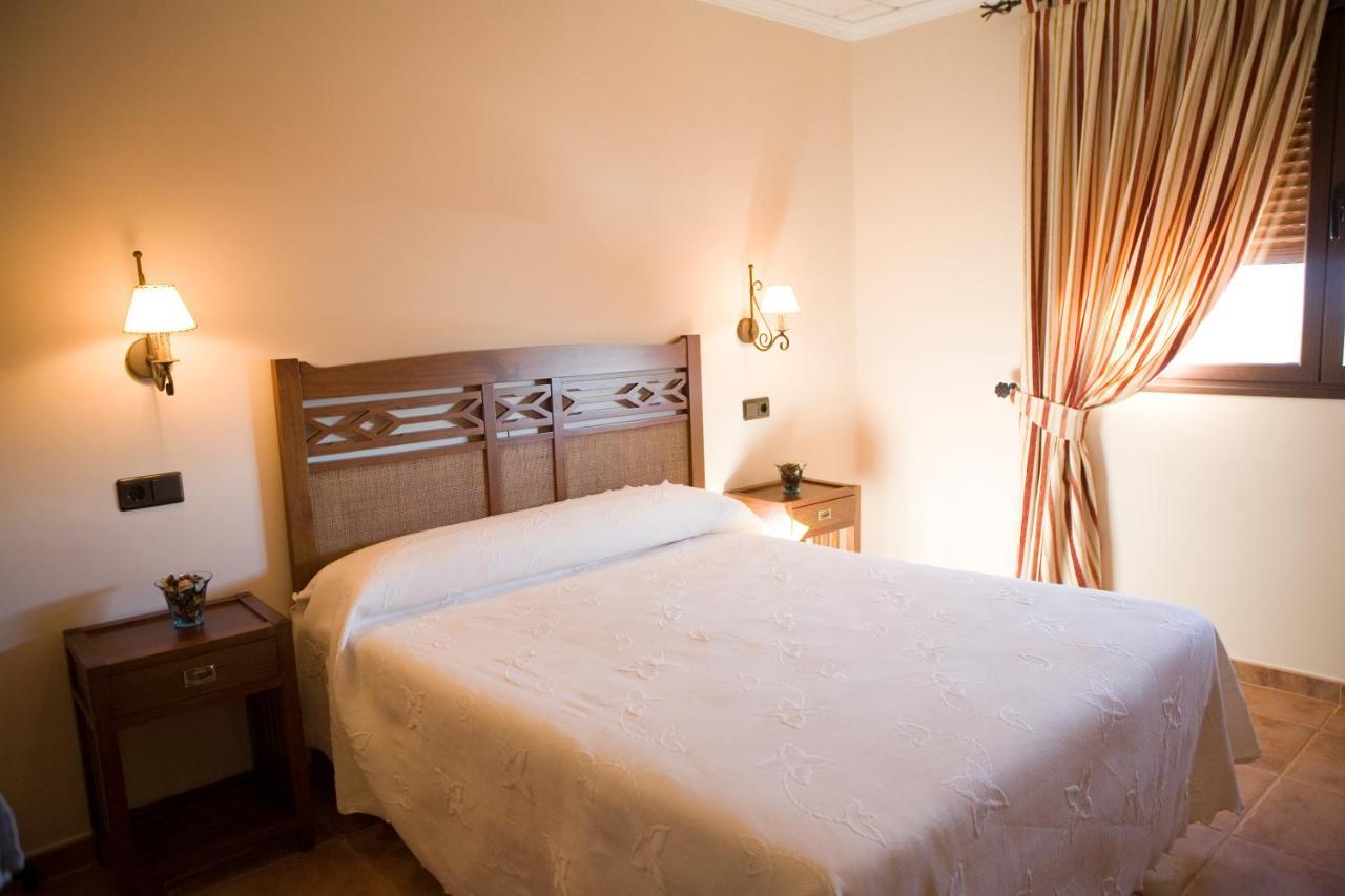 Hotel-Restaurante Cerrillo San Marcos Diezma المظهر الخارجي الصورة